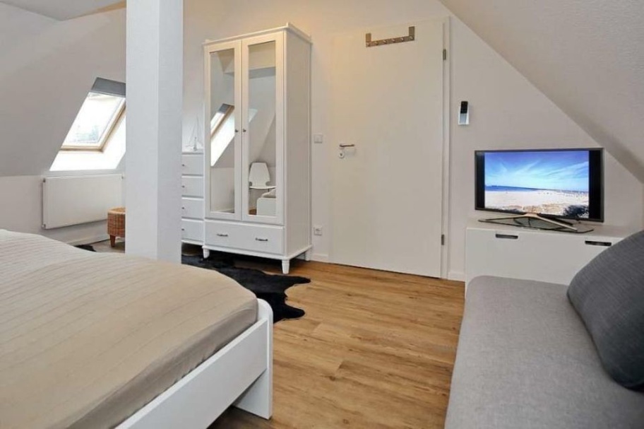 kühlungsborn ferienwohnung 2 schlafzimmer Niche Utama Home Ferienwohnung Kühlungsborn Ostsee  Schlafzimmer  Bäder in Bad